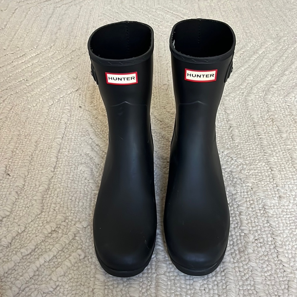 Hunter Original Refined Short Black Rainboot Size 11 - Picture 1 of 6